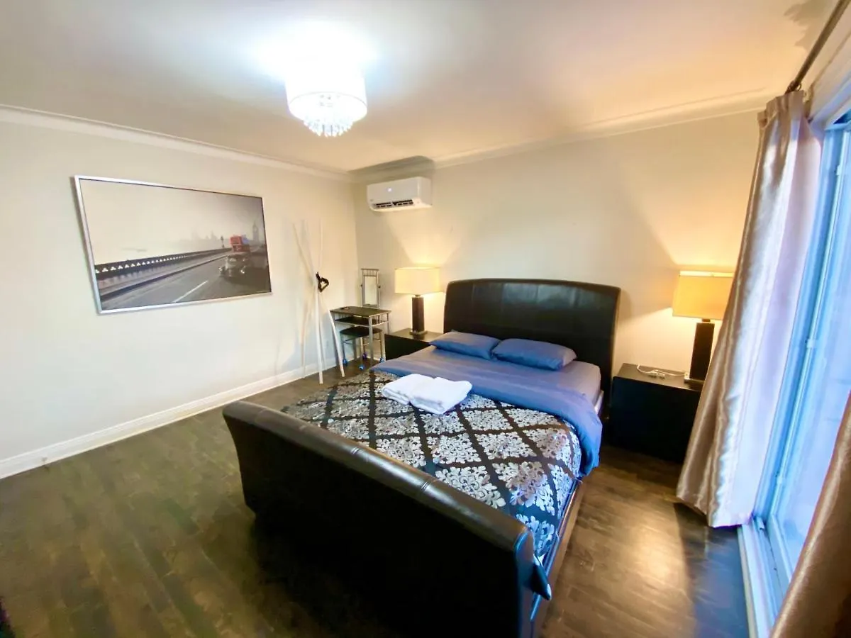 Montreal Home - Affordable Rooms With Smart Tv, Shared Kitchen